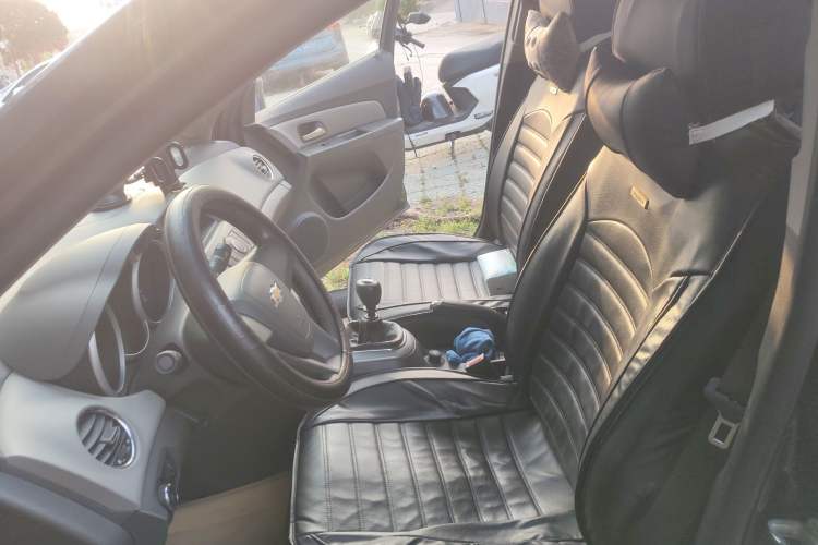 Used Chevrolet Cruze 2012 1.6L SL MT
