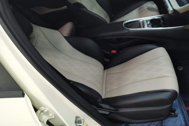 Used BYD Dolphin 2025 420km Free Edition
