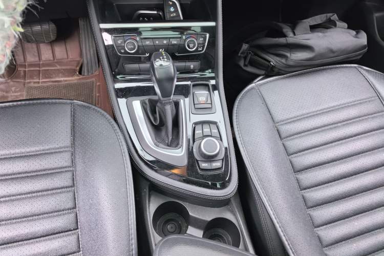 Used BMW 2 Series Active Tourer 2016 218i Sports Design Package Gear Lever