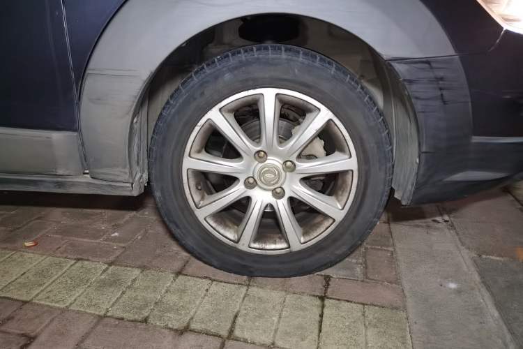 Used Dongfeng Aeolus H30 2013 CROSS 1.6L Manual Luxury Model
