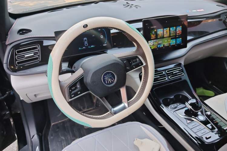 Used BYD Qin PLUS 2023 Champion Edition DM-i 55KM Leading Model Steering Wheel
