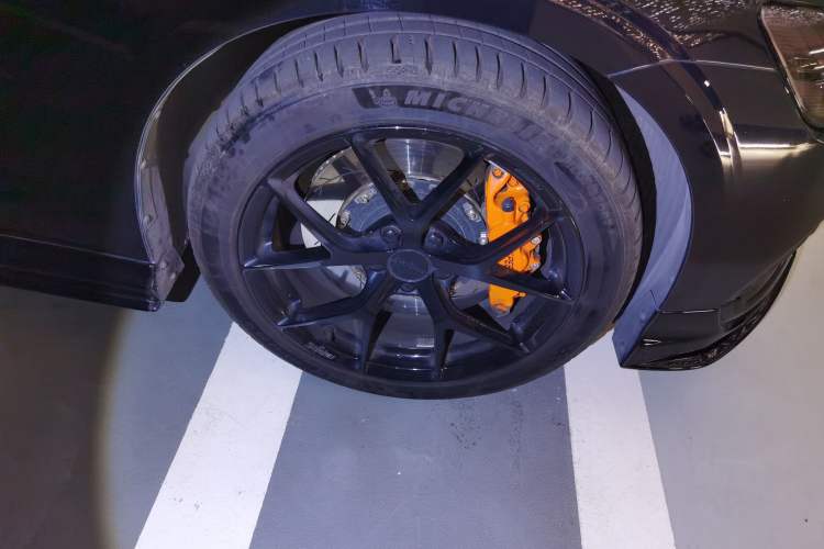 Used Volvo S60 New Energy 2024 T8 All-Wheel Drive Long-Range Zhiyi Luxury Edition