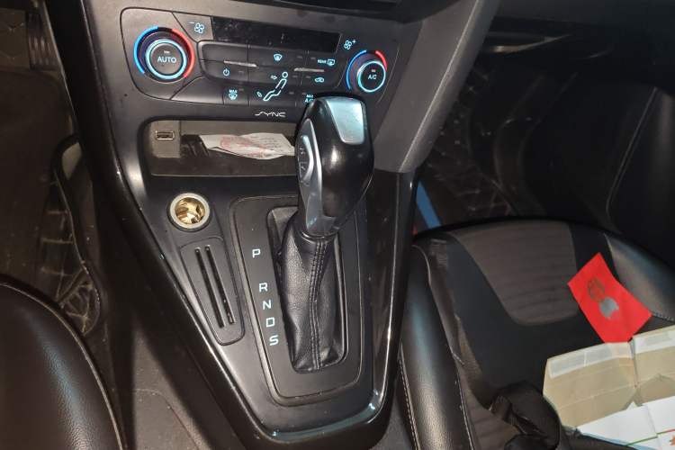 Used Ford Focus 2015 Sedan 1.6L Automatic Trend Model
