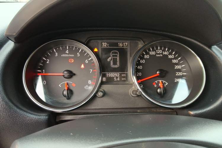 Used Nissan Qashqai 2012 2.0 XL Fire 6MT 2WD Instrument Cluster