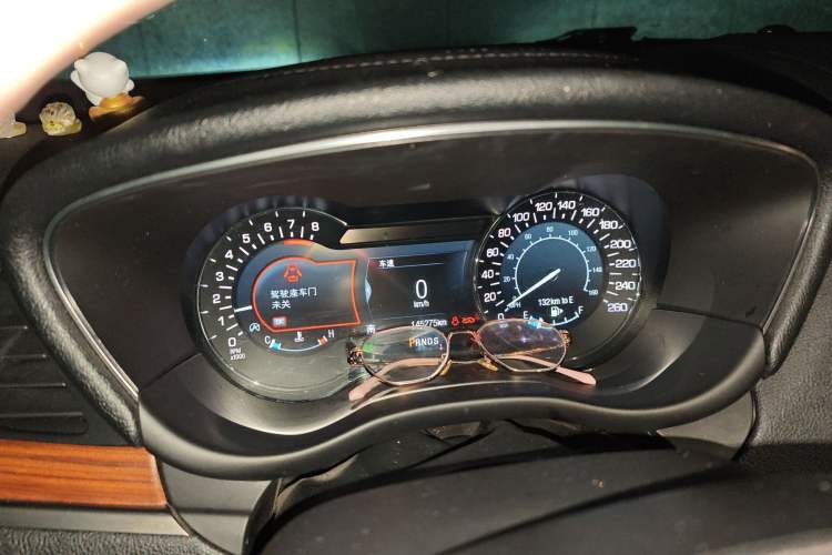 Used Lincoln MKC 2019 2.0T Two-Wheel Drive Zunya Version China VI Standard
