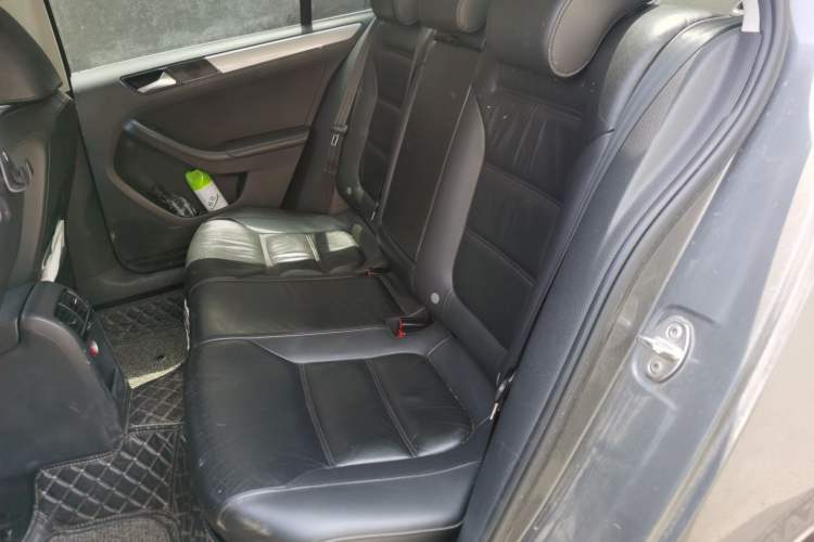 Used Volkswagen Sagitar 2012 1.4TSI Manual Luxury Model
