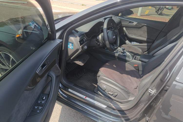 Used Audi S4 2018 S4 3.0TFSI Driver Seat