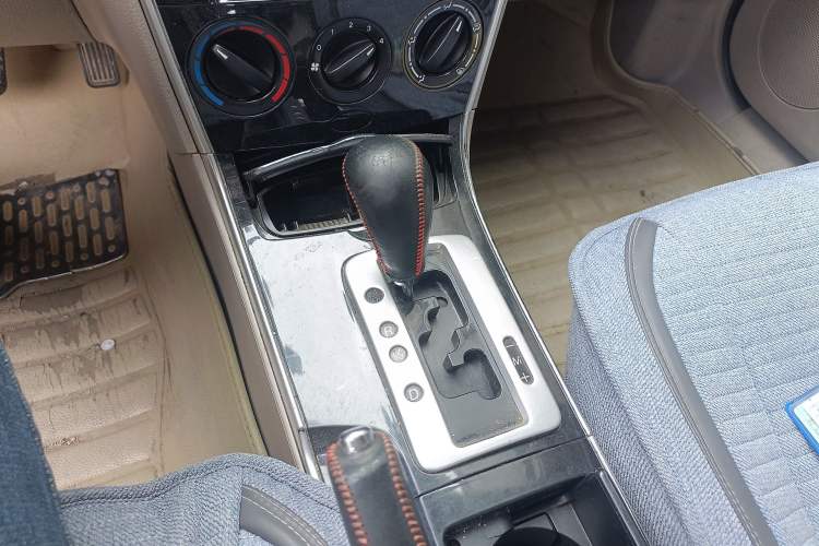 Used Mazda 6 2011 2.0L Automatic Fashion Edition Gear Lever