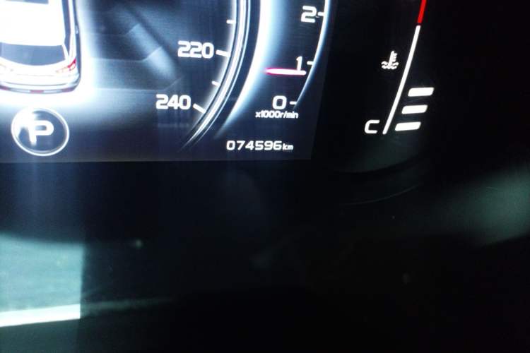 Used Geely Auto Emgrand X7 Sport 2018 1.8TD Automatic Two-Wheel Drive Smart Connect 4G Internet Edition
