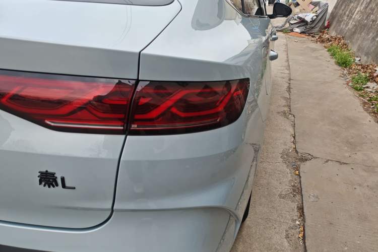 Used BYD Qin L 2025 DM-i Smart Drive 80KM Leading Model
