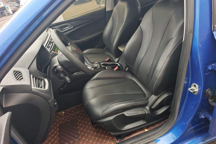 Used Roewe i5 2020 1.5L Automatic 4G Connect Luxury Flagship Edition
