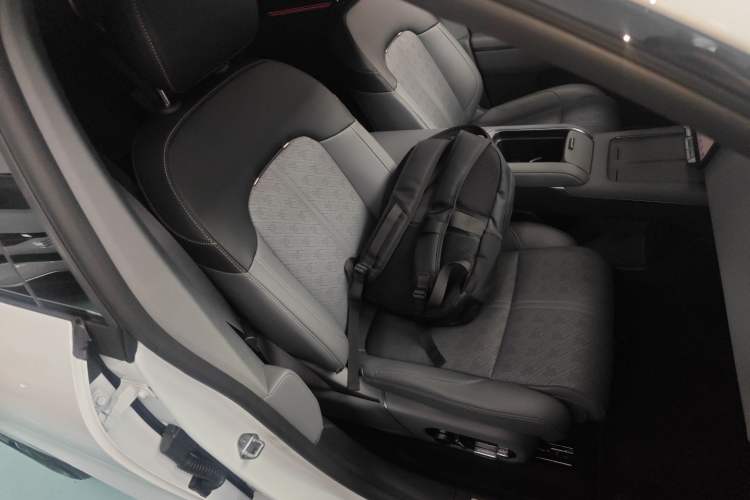 Used Zeekr 7X 2025 75 kWh Rear-Wheel Drive Intelligent Driving Version