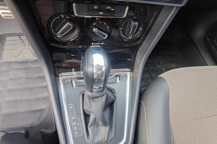 Used Volkswagen C-TREK 2018 1.5L Automatic Comfort Model