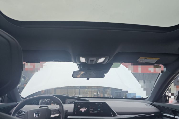 Used Changan UNI-V 2022 1.5T Smart Navigation Version
