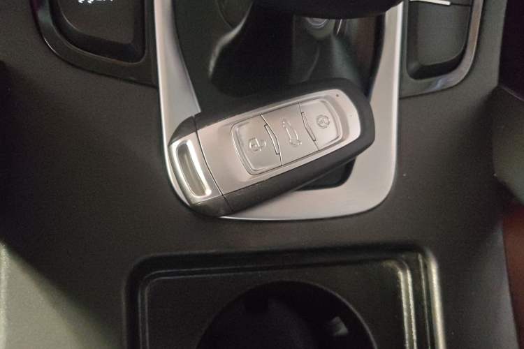 Used Geely Auto Emgrand X7 Sport 2021 1.8TD DCT Two-Wheel Drive Asian Games Edition