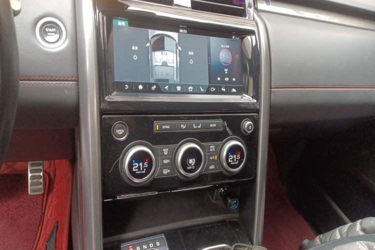 Used Land Rover Discovery 2017 3.0 SC V6 HSE Audio And AC Panel