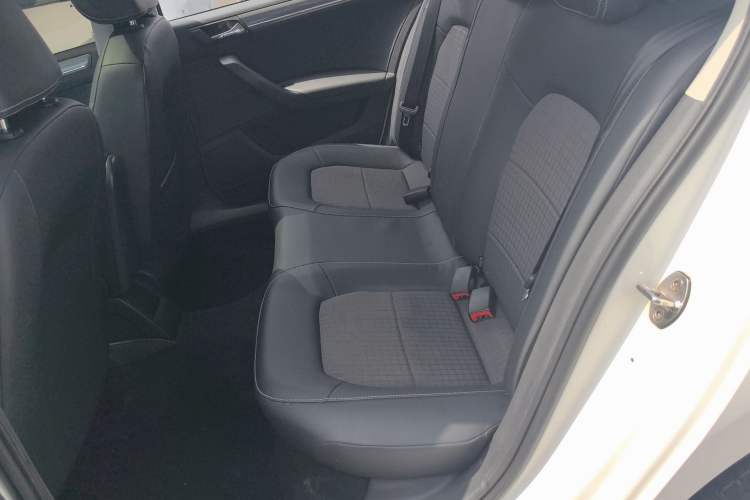 Used Volkswagen Santana 2016 1.6L Manual Comfort Edition Left Rear Seat