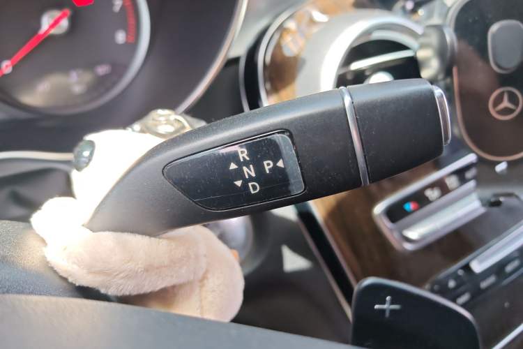 Used Mercedes-Benz GLC 2018 GLC 260 4MATIC Luxury Model
