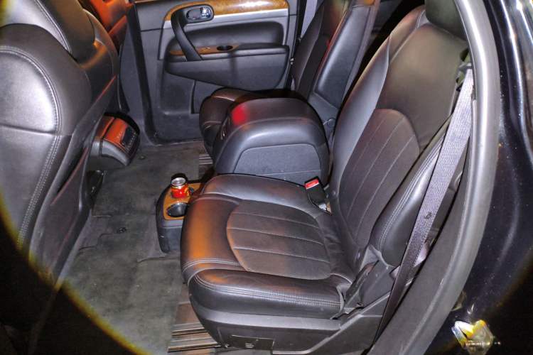 Used Buick Enclave 2010 3.6L Elite Edition
