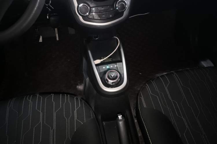 Used CHANGAN Benni E-Star 2021 National Edition Xin Yue Version Lithium Iron Phosphate (31.86 kWh) Gear Lever