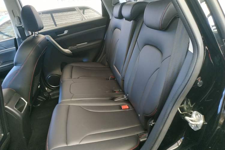 Used Haval H6 2015 Sport Edition 1.5T Automatic Two-Wheel Drive Luxury Model
