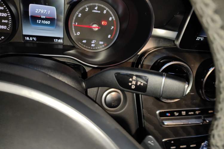 Used Mercedes-Benz C-Class 2018 C 200 L Sport Edition Gear Lever