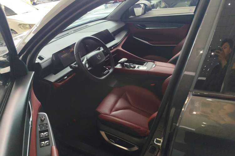 Used Changan CS75 PLUS 2022 2nd Generation 1.5T Automatic Prestige Version
