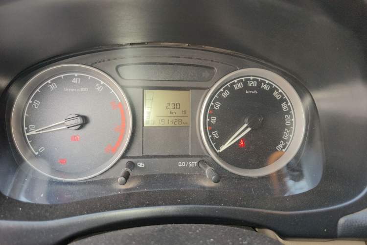 Used Skoda Fabia 2011 1.4L Manual Crystal Edition Odometer Close Up