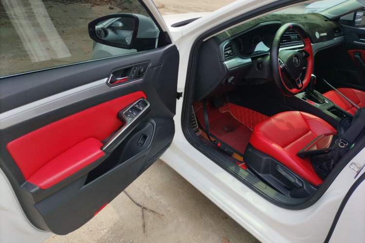 Used Volkswagen Lamando 2019 230TSI DSG Vision Edition China VI Standard
