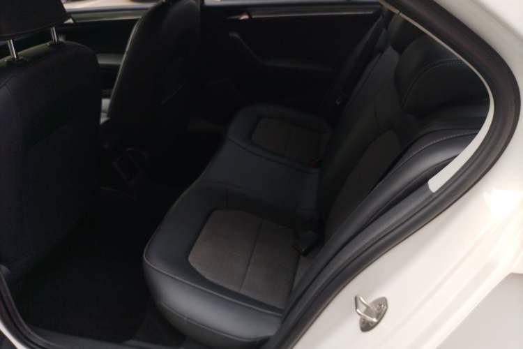 Used Volkswagen Santana 2018 1.5L Automatic Comfort Edition Left Rear Seat