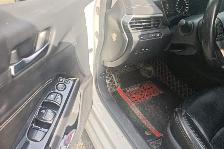 Used Nissan Teana 2019 2.0L XL Upper SmartDrive Version
