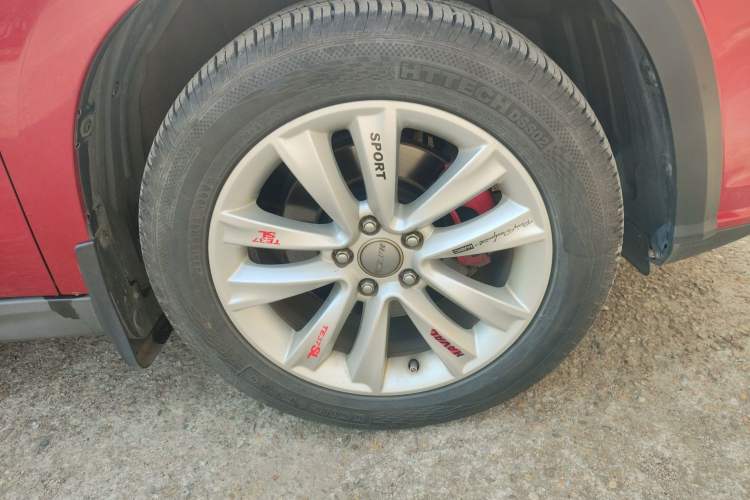 Used Haval H2 2015 1.5T Automatic Two-Wheel Drive Elite Edition Right Front Wheel Hub