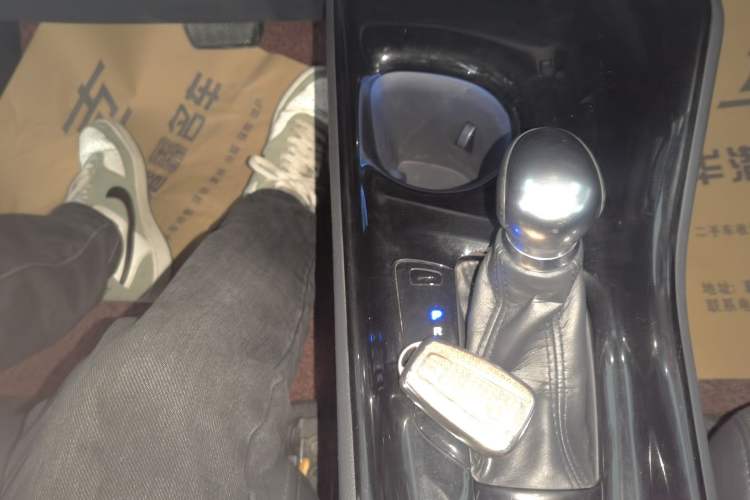 Used Toyota IZOA 2018 2.0L Yichi Edition China V Standard
