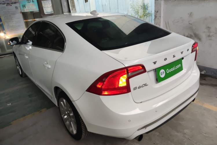 Used Volvo S60 2014 S60L 2.0T Zhiyuan Edition