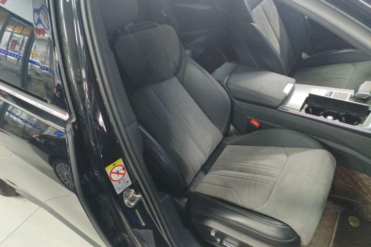 Used Audi A6L 2023 Revised 40 TFSI Luxury Dynamic Edition
