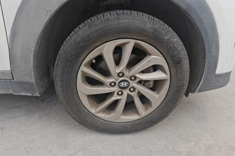 Used Hyundai Tucson 2018 1.6T Dual-Clutch Two-Wheel Drive 15th Anniversary Special Edition