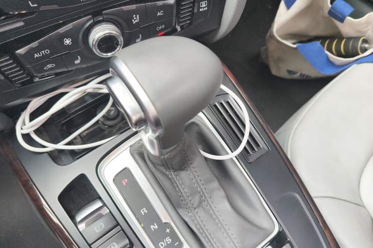 Used Audi A4L 2013 35 TFSI Automatic Comfort Model
