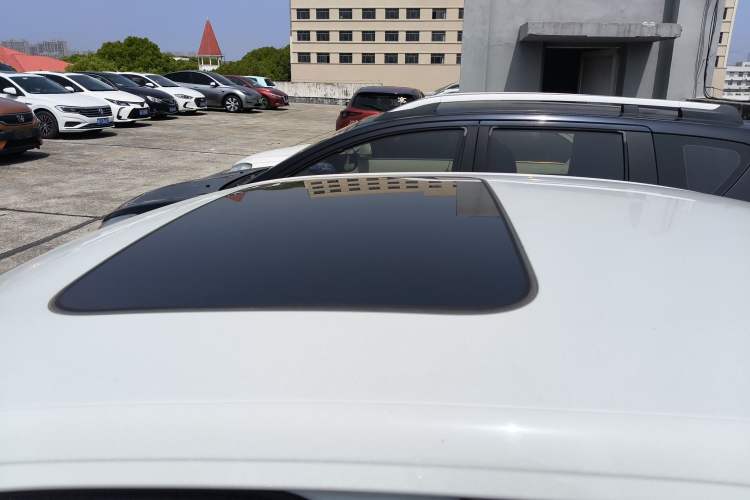 Used Volkswagen Bora 2021 1.5L Automatic Elite Smart Connect Edition Roof