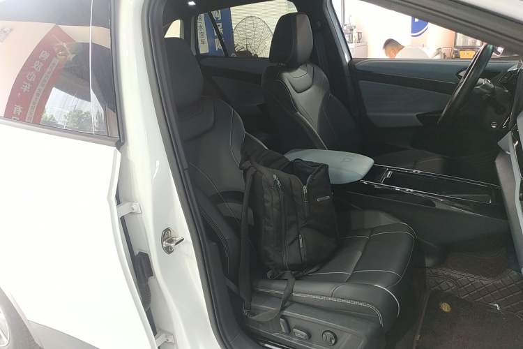 Used Volkswagen ID.4 X 2024 Pure & Smart Edition