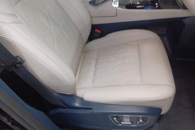 Used Zeekr 009 2024 7-Seater Aisle Version 108 kWh