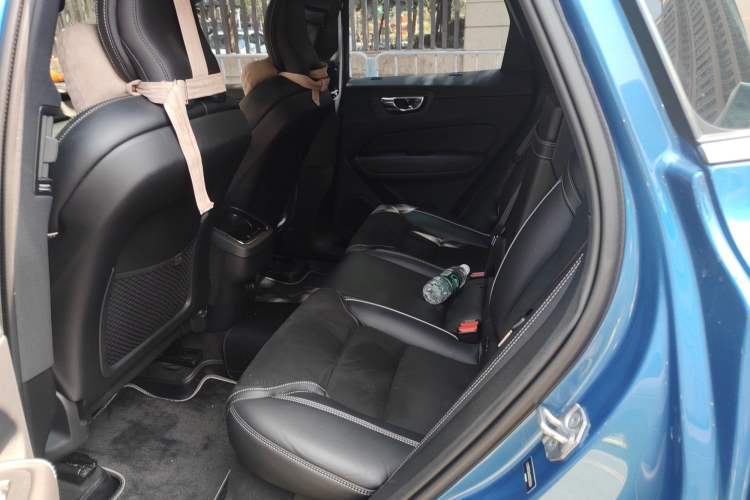 Used Volvo XC60 2019 T5 4x4 Zhiyuan Sport Edition China V Standard