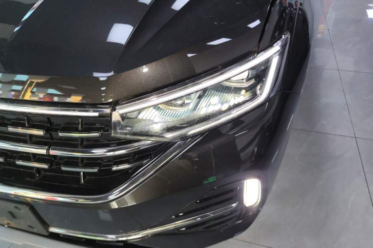 Used Volkswagen Tayron GTE Plug-in Hybrid 2022 1.4T Luxury Edition Left Front Headlight