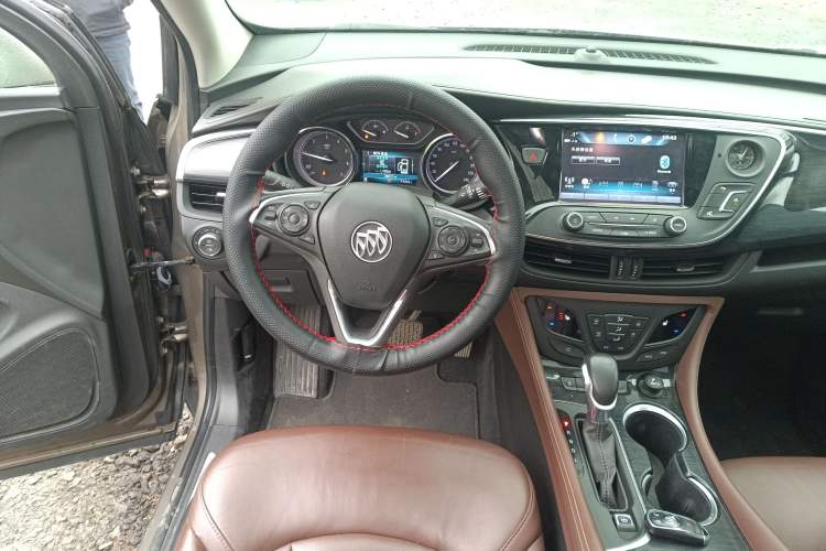 Used Buick Envision 2019 20T Two-Wheel Drive Luxury Version China V Standard