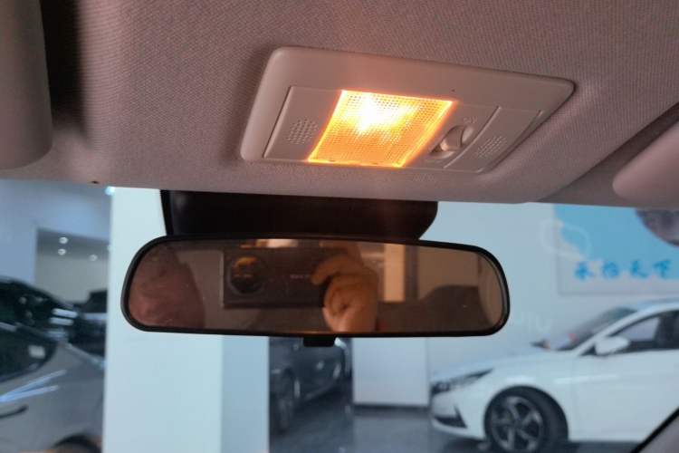 Used CHANGAN NEVO Lumin 2022 210km Sweet Edition Headliner