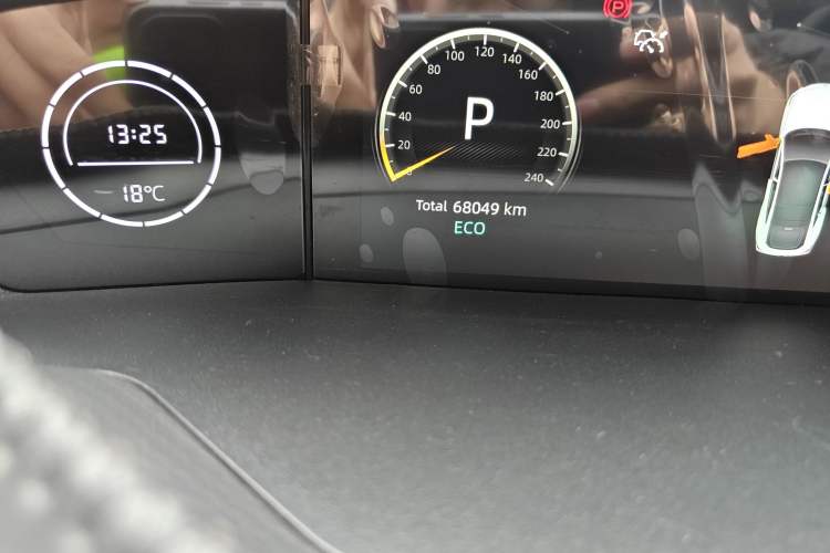 Used CHANGAN UNI-V 2022 1.5T Prestige Version Odometer Close Up