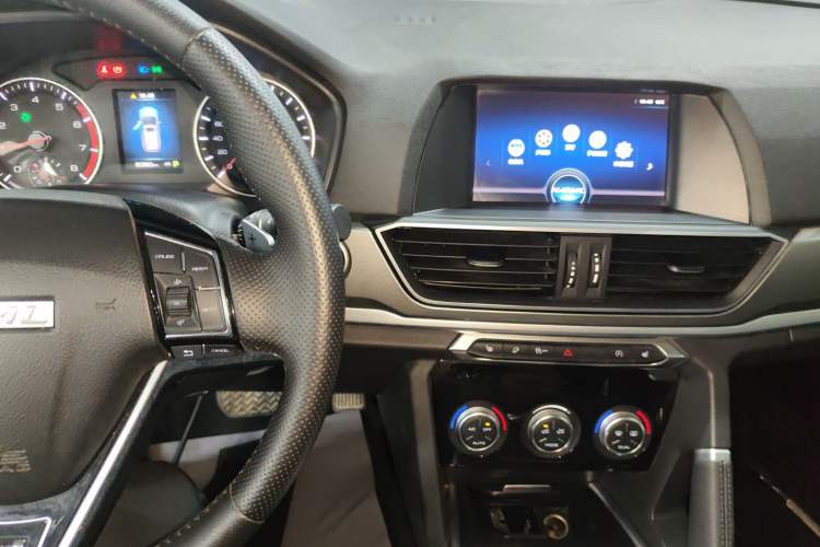 Used Haval H6 2019 Sport Edition 1.5T Automatic Two-Wheel Drive Elite Model China VI Audio And AC Panel