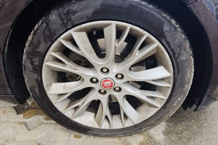 Used Jaguar XF 2015 XF 2.0T Luxury Edition
