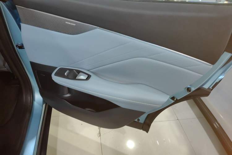 Used Deepal S05 2024 200 Ultra Range-Extended Long-Range Version
