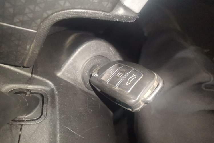 Used Geely Auto Vision X1 2017 1.3L Automatic Fun Edition
