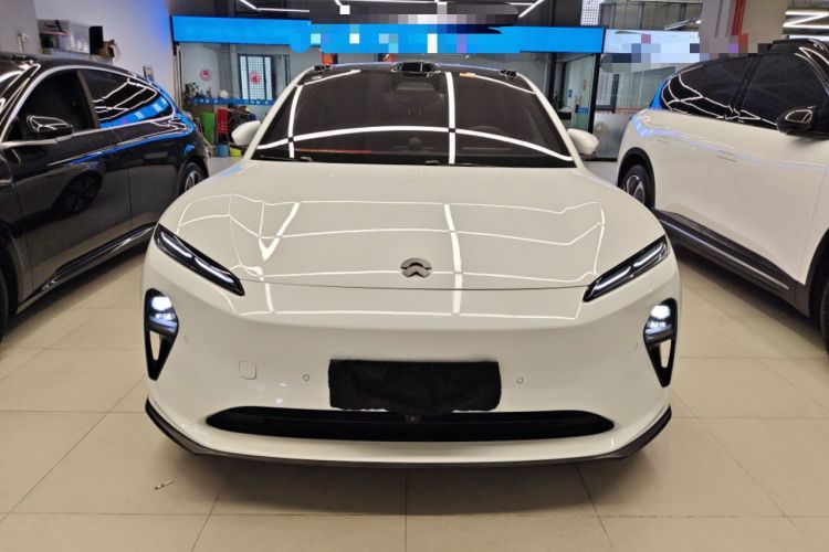 Used Nio ET5 2022 75 kWh Front